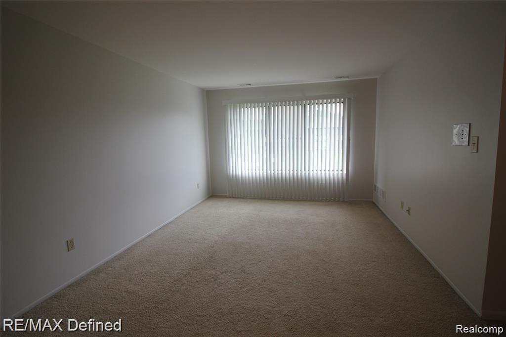 4973 East 10 Mile Road Warren, MI 48091 - Photo 8 of 9
