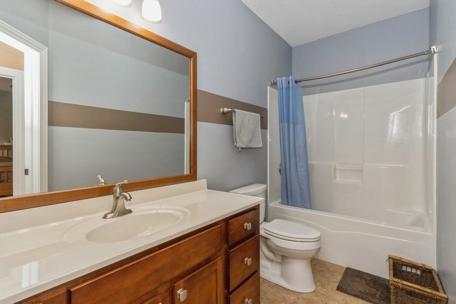 1055 Blue Grass Drive Riverside, IA 52327 - Photo 8 of 35 Gallery Image 8