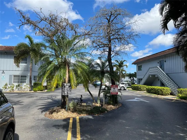 $279,000 | 639 West Oakland Park Boulevard, Unit 104D, Oakland Park, FL 33309