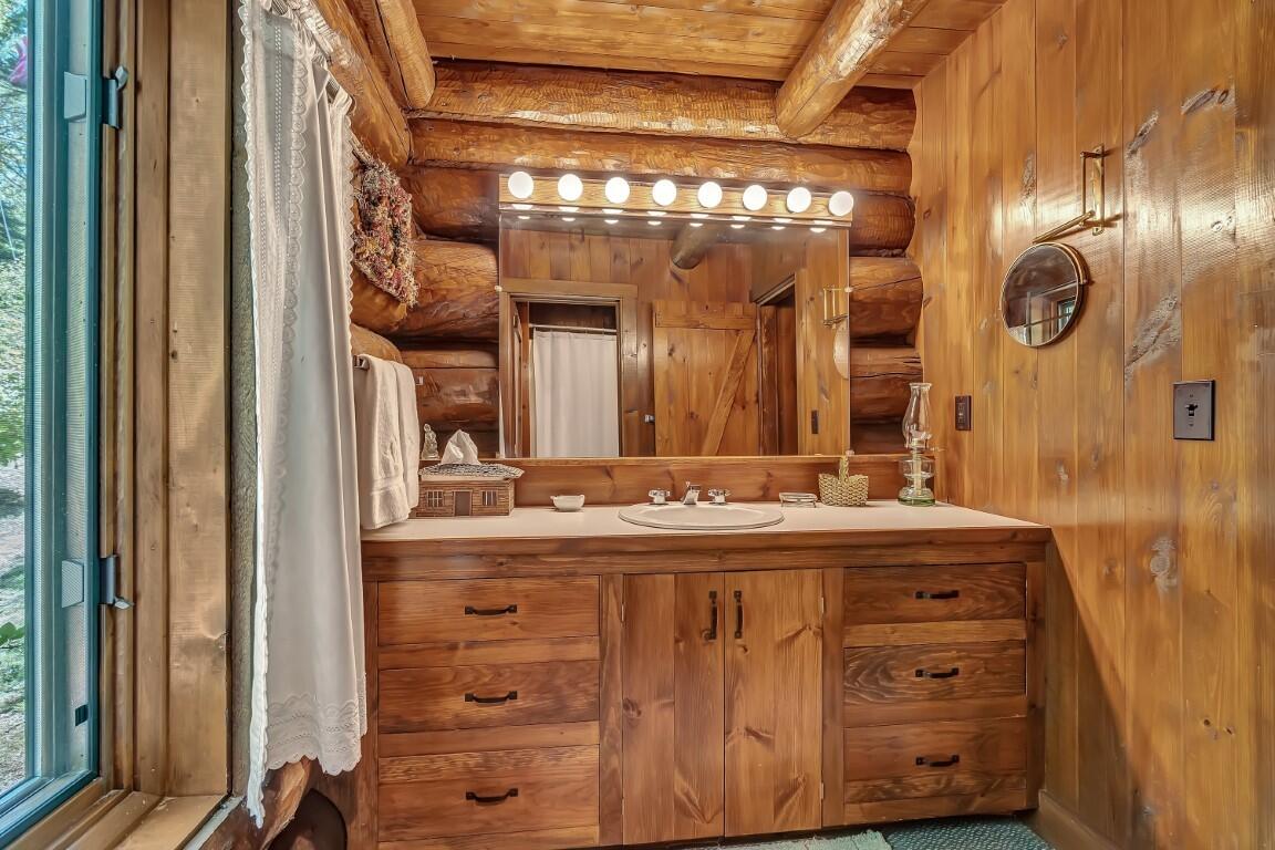 104 Sunset Road Boothbay Harbor, ME 04538 - Photo 16 of 37 20
