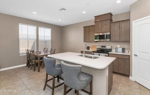 $435,000 | 1255 North Arizona Avenue, Unit 1251, Chandler, AZ 85225
