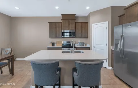 $435,000 | 1255 North Arizona Avenue, Unit 1251, Chandler, AZ 85225