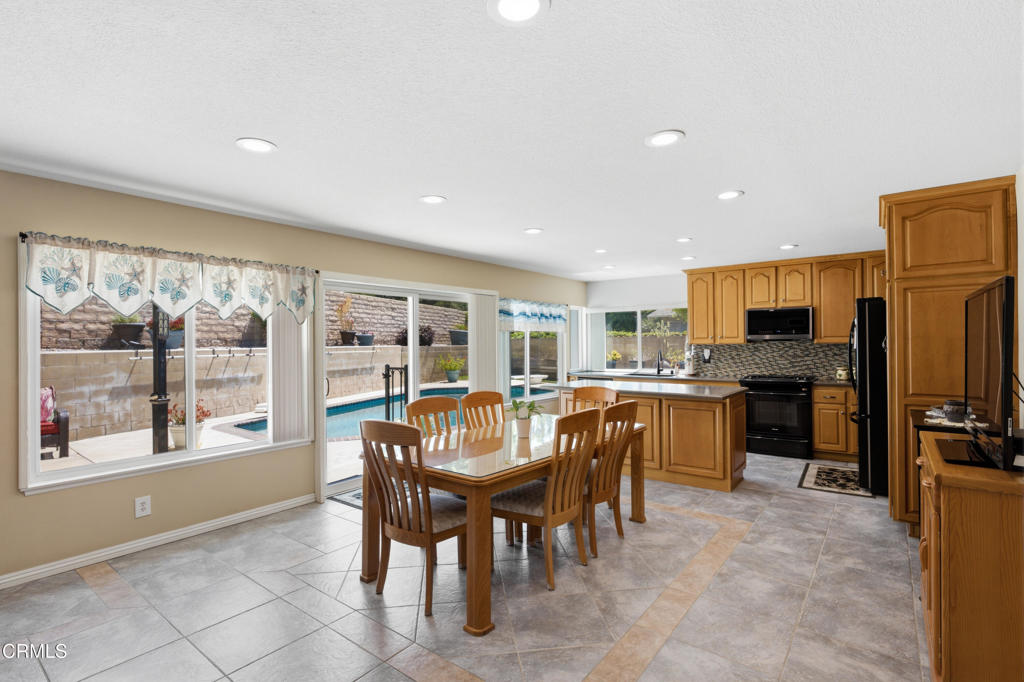 3695 Semple Street Simi Valley, CA 93063 - Photo 7 of 49