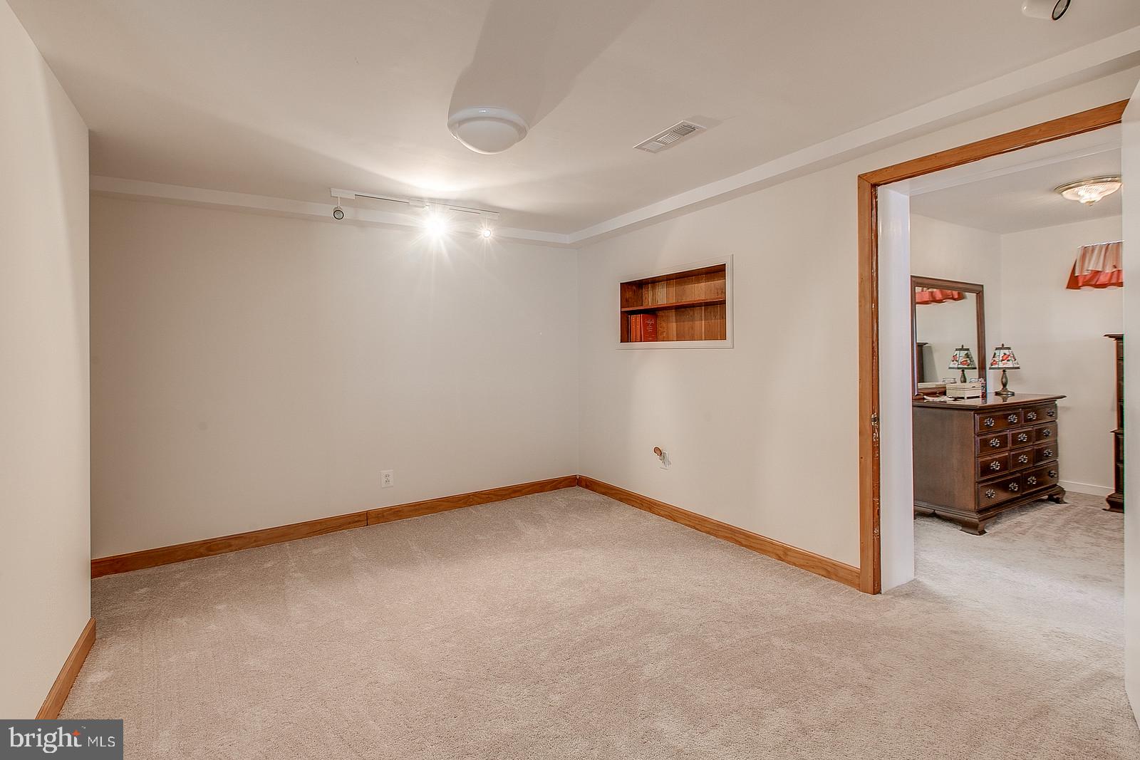 8015 Old Receiver Road Frederick, MD 21702 - Photo 22 of 36