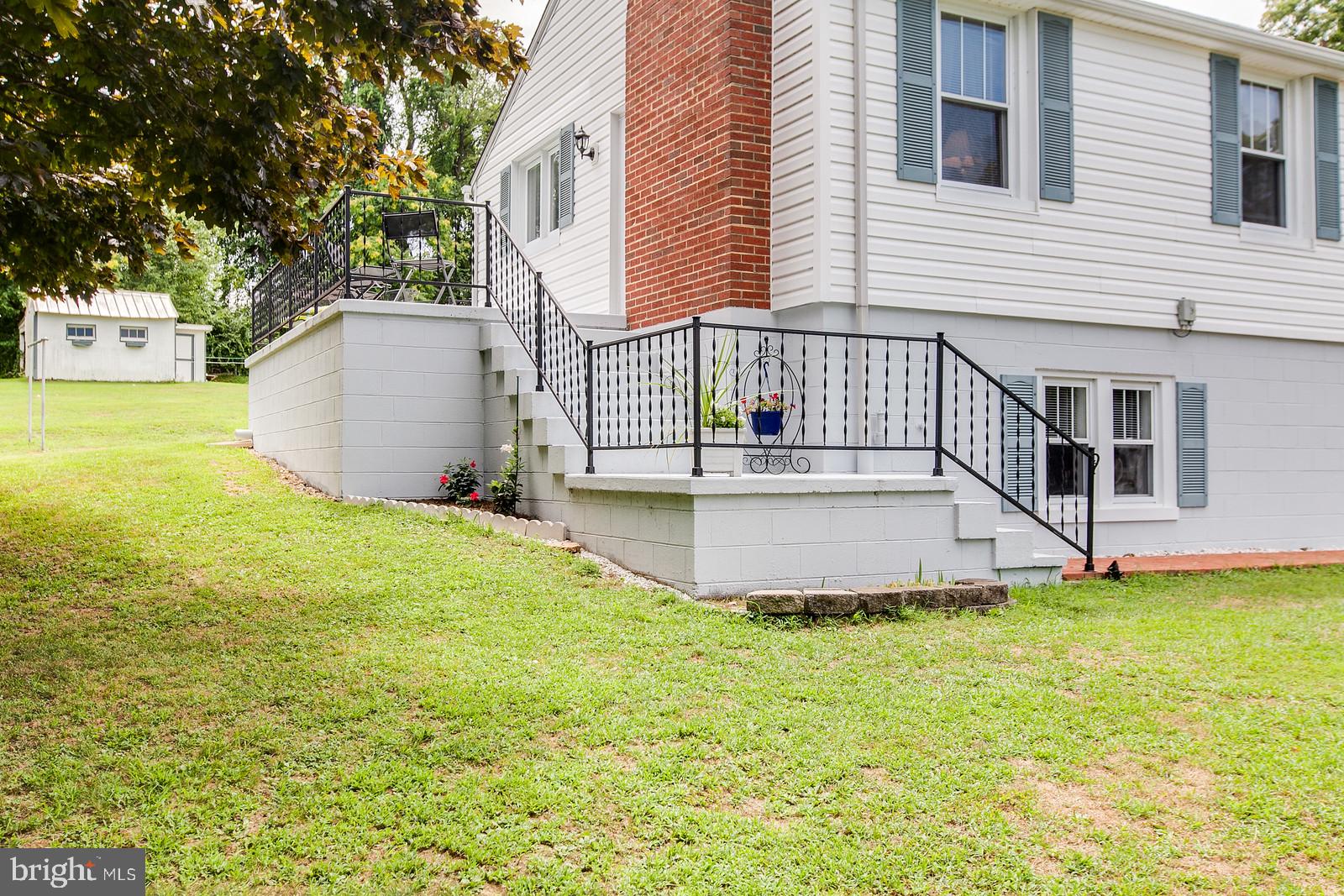 8015 Old Receiver Road Frederick, MD 21702 - Photo 7 of 36