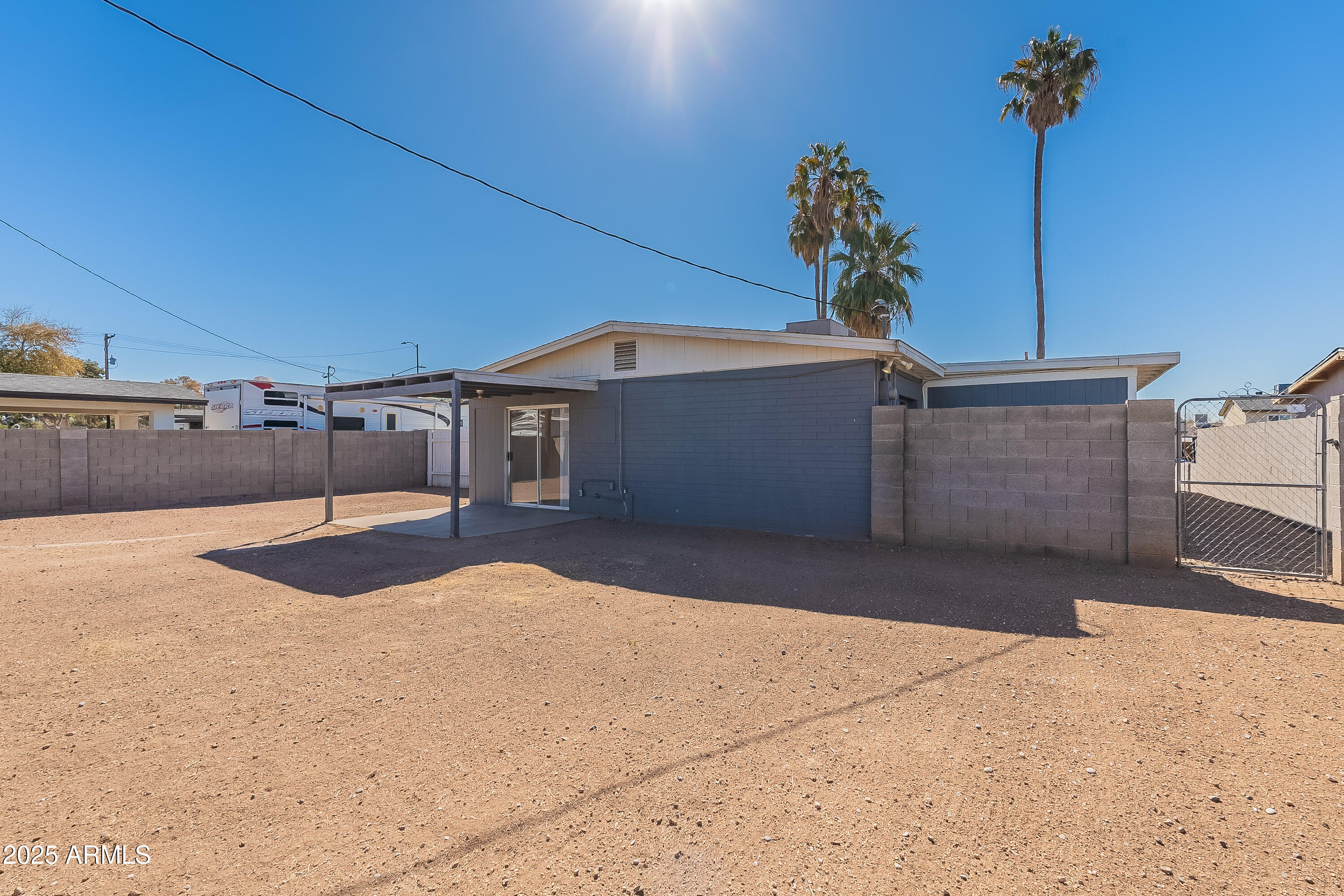 7508 West Osborn Road Phoenix, AZ 85033 - Photo 16 of 17 a view of a house with a snow