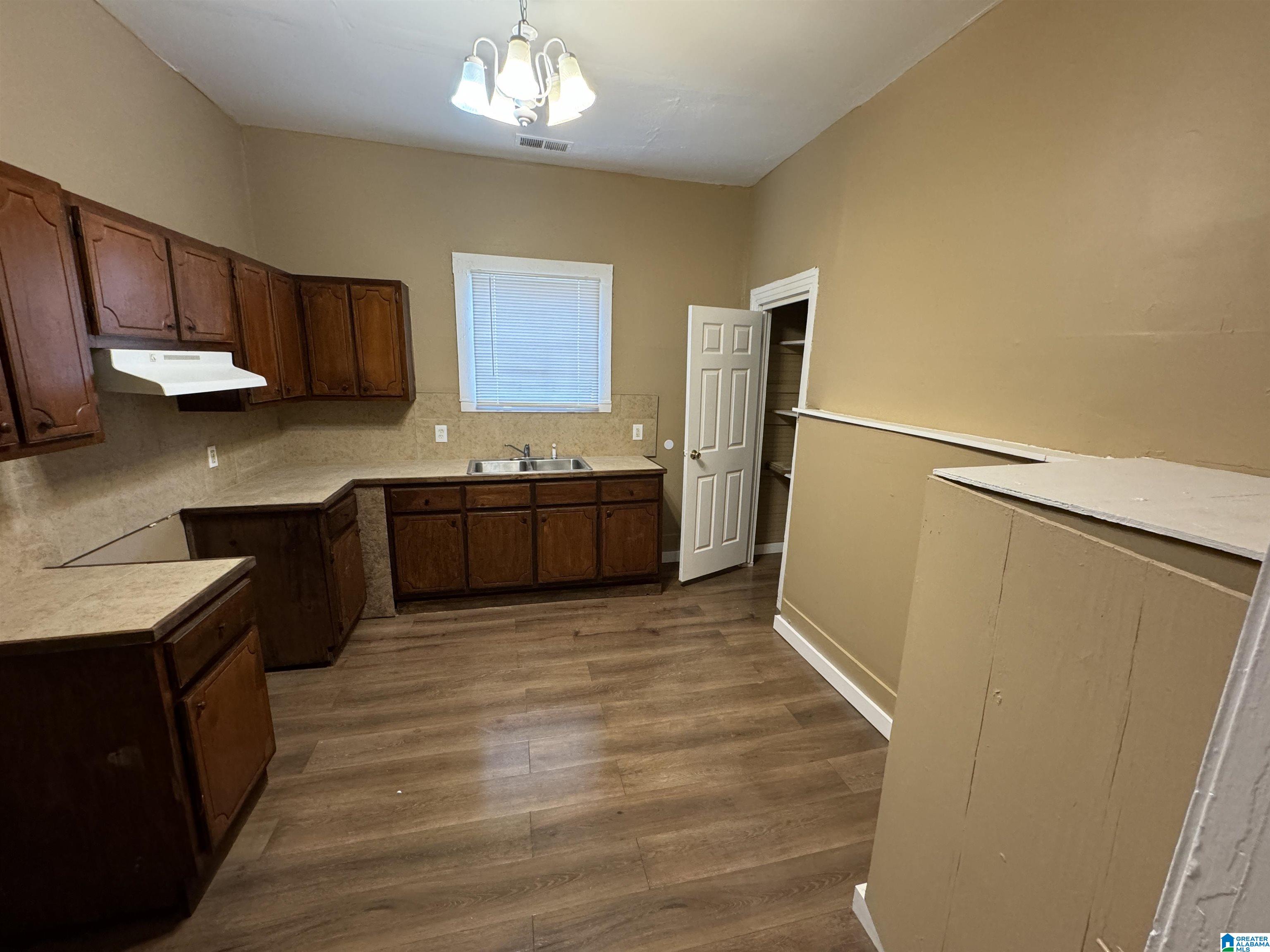817 12th Street Southwest Birmingham, AL 35211 - Photo 15 of 20