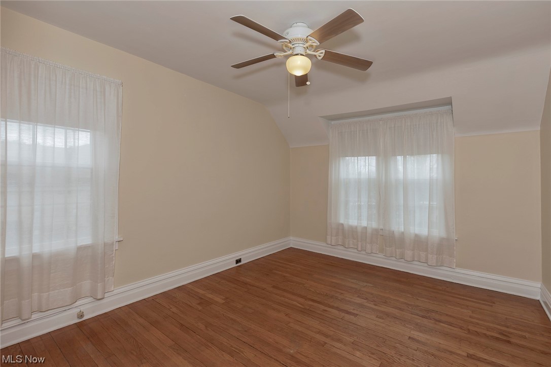 1419 Avondale Road South Euclid, OH 44121 - Photo 18 of 27