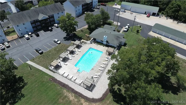 $335,000 | 601 Park Pl Drive, Unit 2A, Kaiser, MO 65047