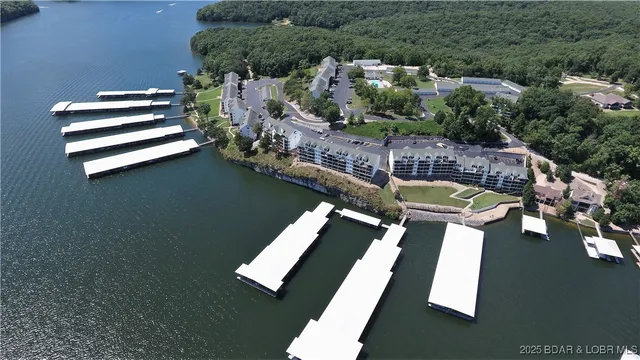 $335,000 | 601 Park Pl Drive, Unit 2A, Kaiser, MO 65047