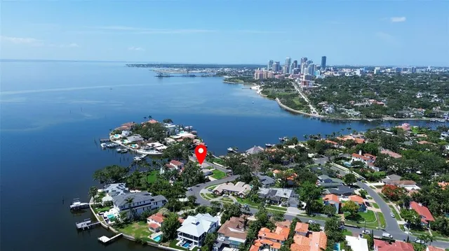 $8,500 | 11 Brightwaters Circle Northeast, St. Petersburg, FL 33704