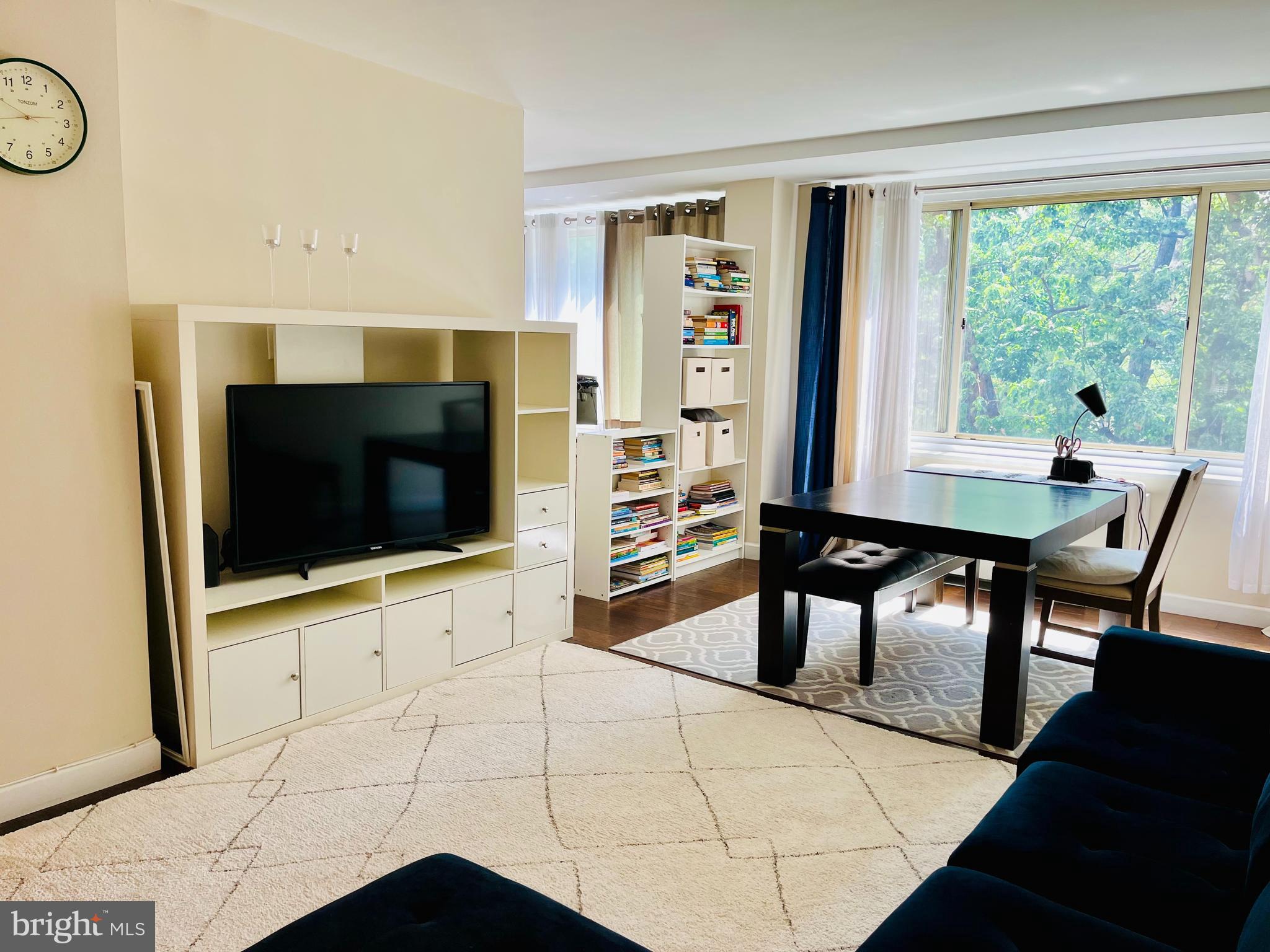 4000 Tunlaw Road Northwest, Unit 318 Washington, DC 20007 - Photo 3 of 24