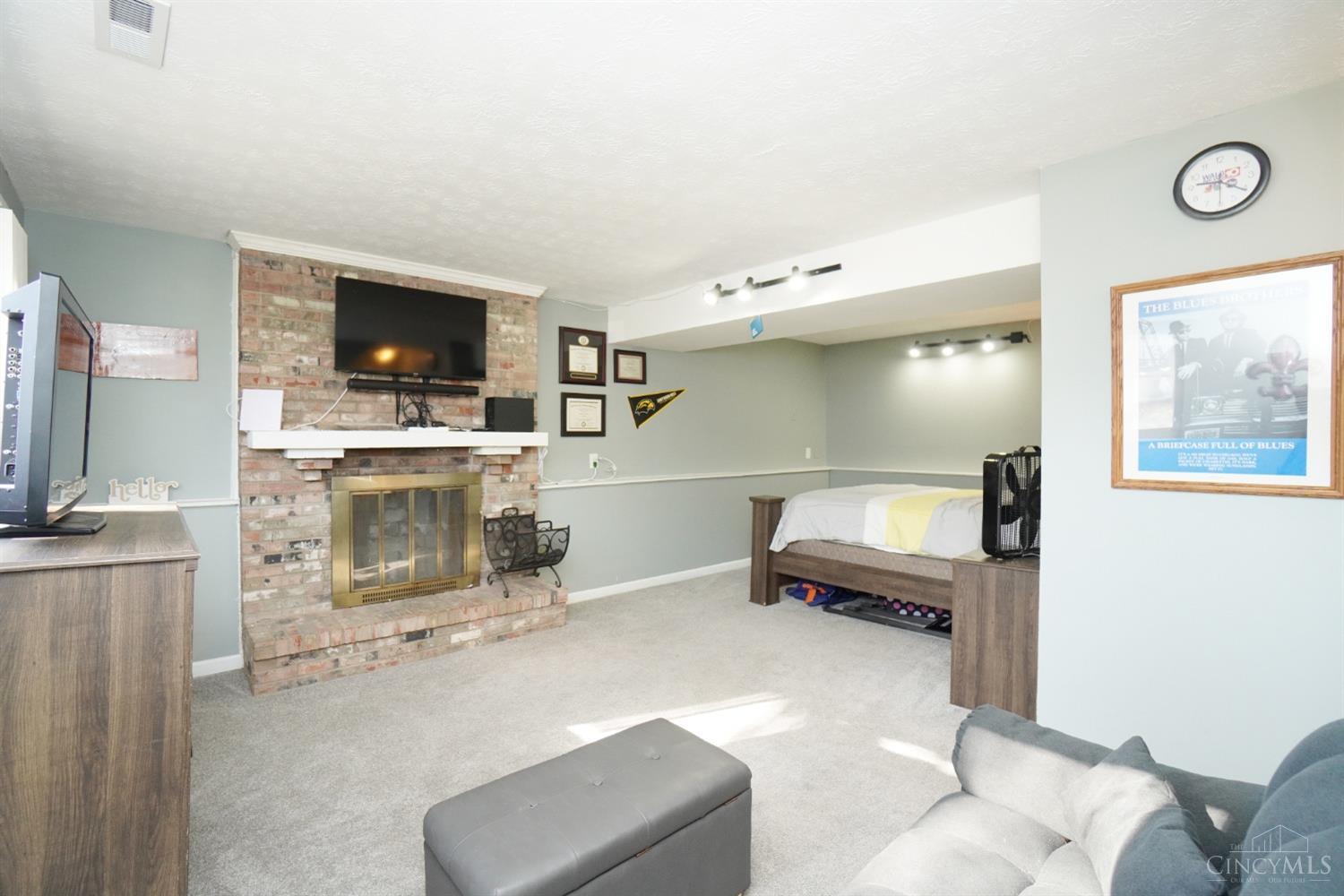 10275 Pippin Road Cincinnati, OH 45251 - Photo 22 of 28
