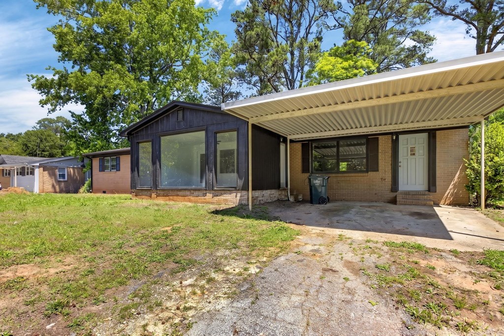 829 Duncan Bypass Union, SC 29379 - Photo 2 of 34