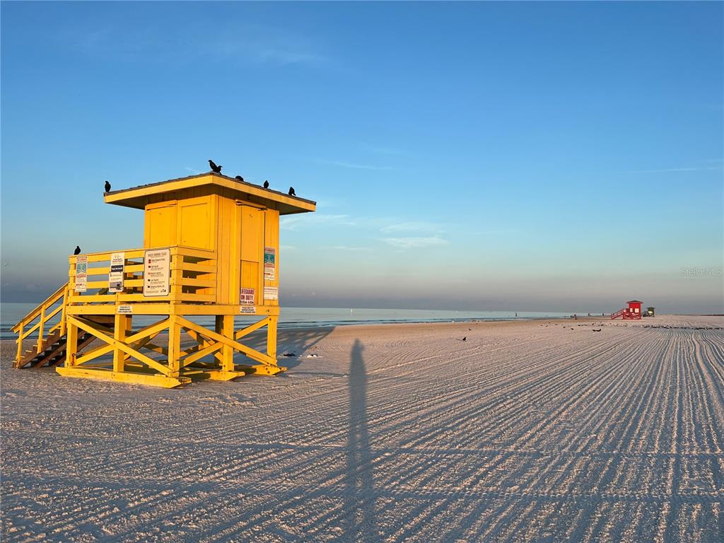 1002 Glebe Lane Sarasota, FL 34242 - Photo 37 of 48