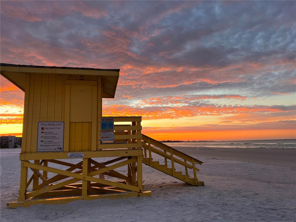 1002 Glebe Lane Sarasota, FL 34242 - Photo 39 of 48