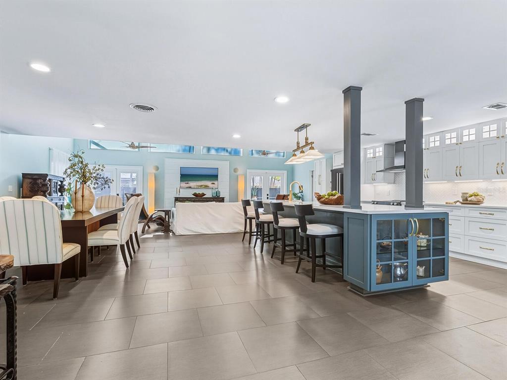 1002 Glebe Lane Sarasota, FL 34242 - Photo 6 of 48