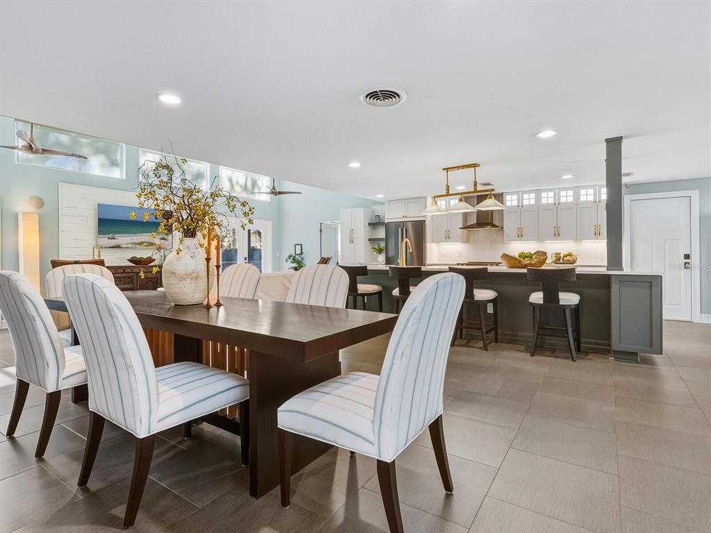 1002 Glebe Lane Sarasota, FL 34242 - Photo 9 of 48