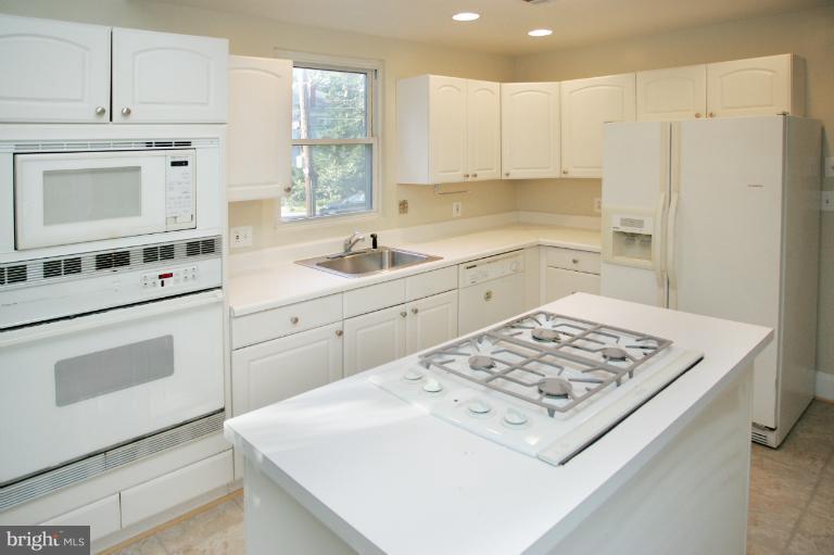7225 Blair Road Northwest Washington, DC 20012 - Photo 4 of 11 Kitchen