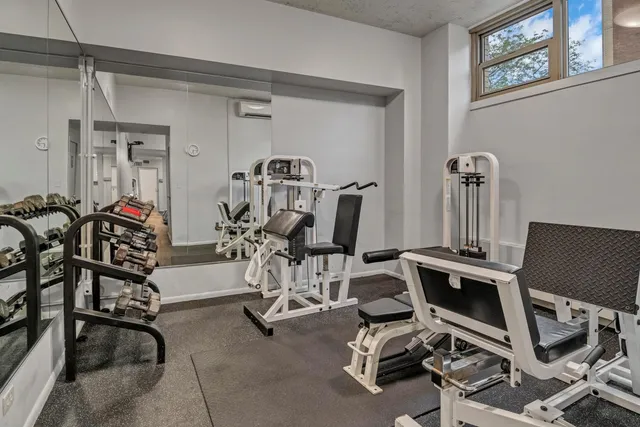 $248,999 | 1550 North Lake Shore Drive, Unit 32C, Chicago, IL 60610