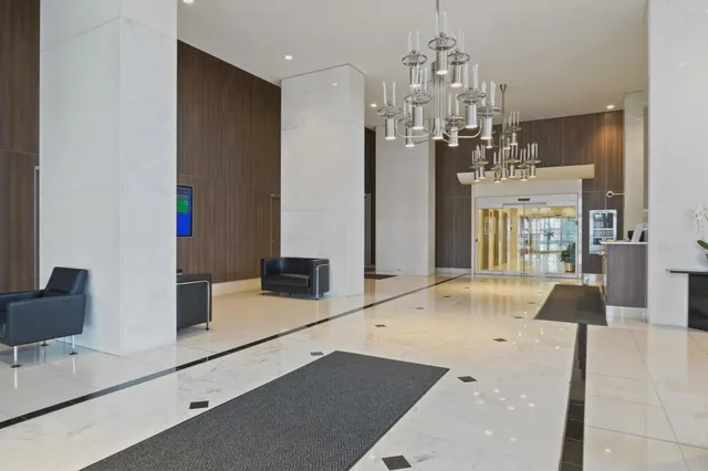 $248,999 | 1550 North Lake Shore Drive, Unit 32C, Chicago, IL 60610