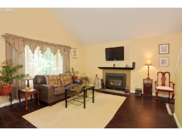 95 Kingsgate Road Lake Oswego, OR 97035 - Photo 4 of 15 Gallery Image 4