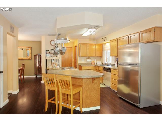 95 Kingsgate Road Lake Oswego, OR 97035 - Photo 7 of 15 Gallery Image 7