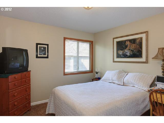 95 Kingsgate Road Lake Oswego, OR 97035 - Photo 10 of 15 Gallery Image 10