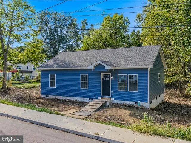 $279,900 | 703 Boston Street, Martinsburg, WV 25401