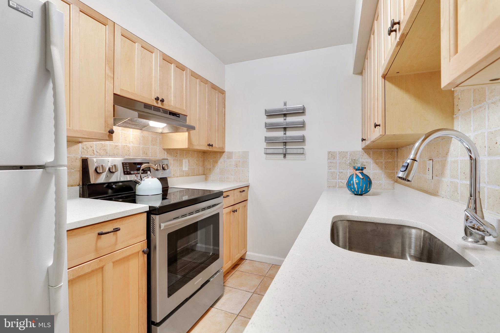 1812 Calvert Street Northwest, Unit B Washington, DC 20009 - Photo 15 of 28 Gallery Image 15