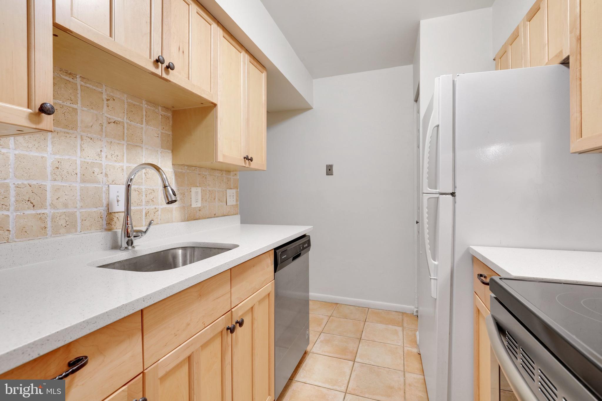 1812 Calvert Street Northwest, Unit B Washington, DC 20009 - Photo 16 of 28 Gallery Image 16
