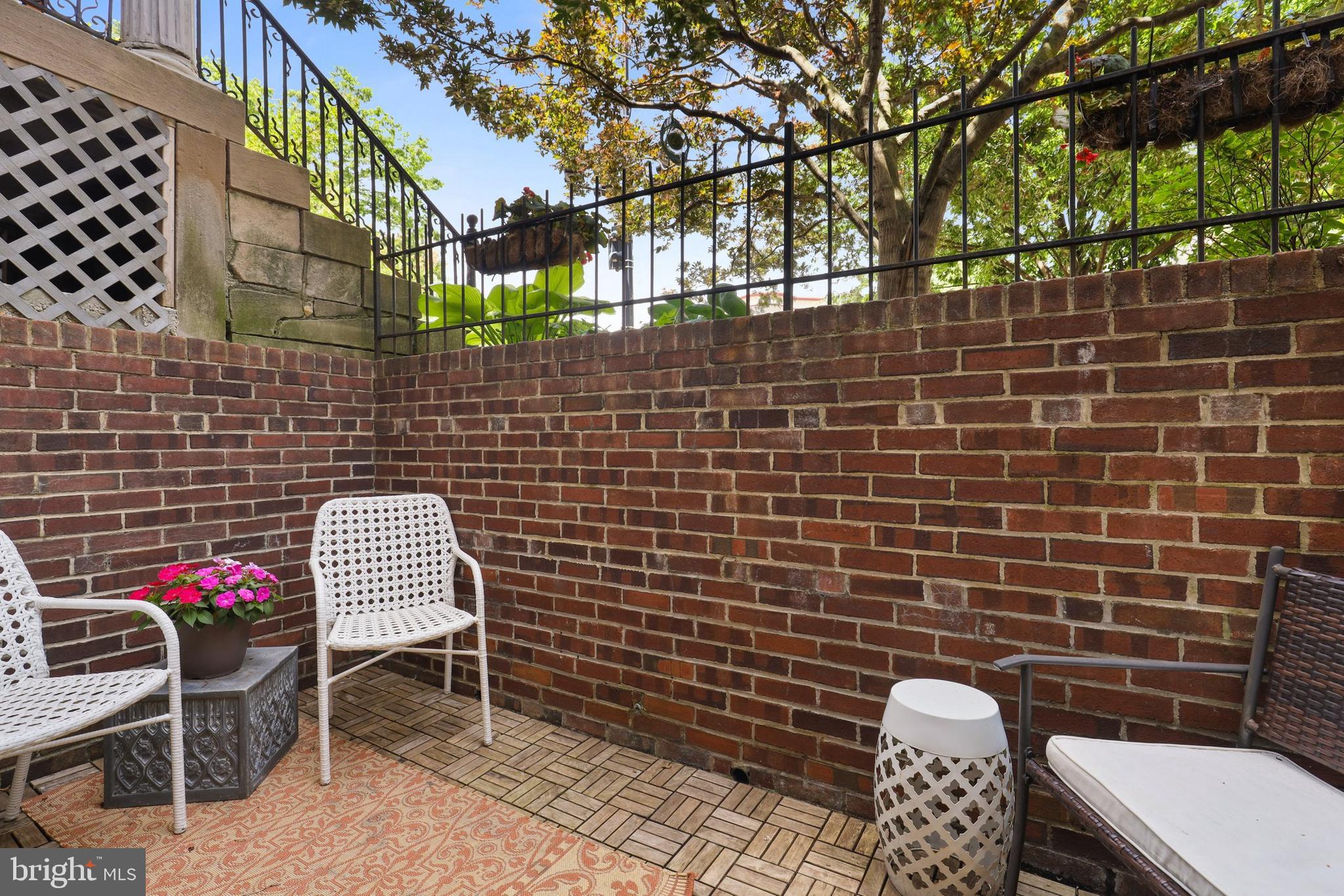 1812 Calvert Street Northwest, Unit B Washington, DC 20009 - Photo 26 of 28 Gallery Image 26