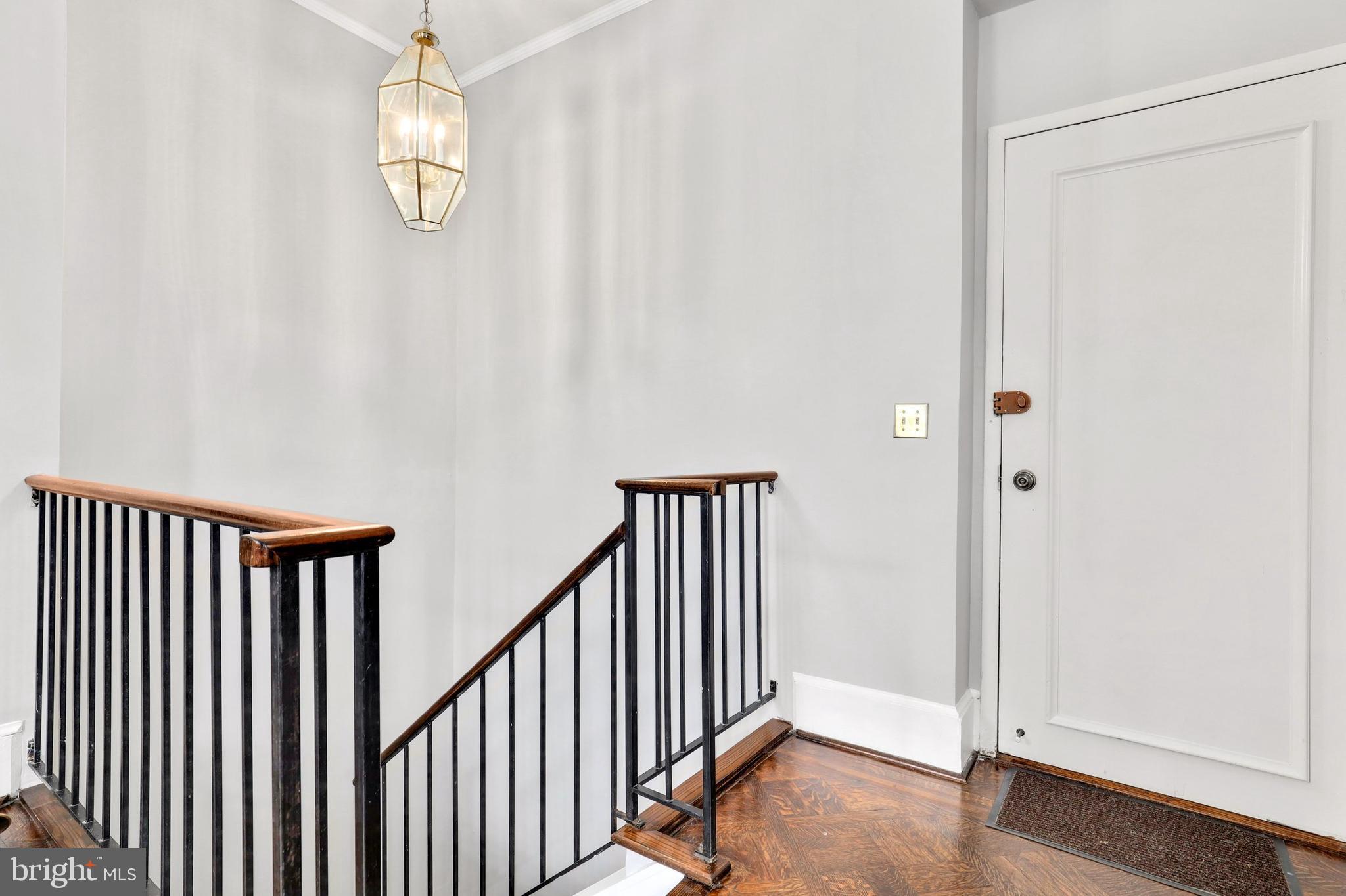 1812 Calvert Street Northwest, Unit B Washington, DC 20009 - Photo 4 of 28 Gallery Image 4