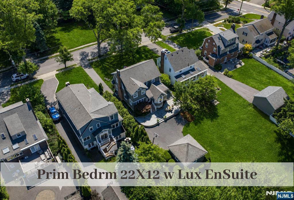 372 South Irving Street Ridgewood, NJ 07450 - Photo 8 of 26