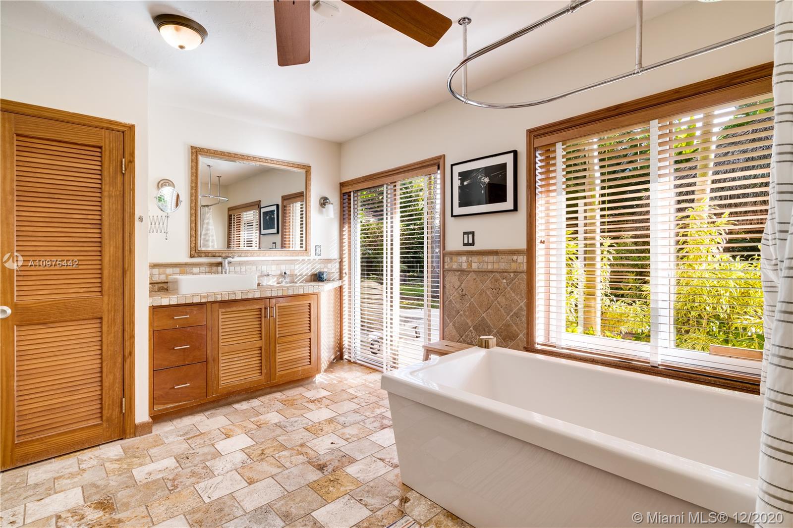 6100 Moss Ranch Road Pinecrest, FL 33156 - Photo 17 of 30 master bath