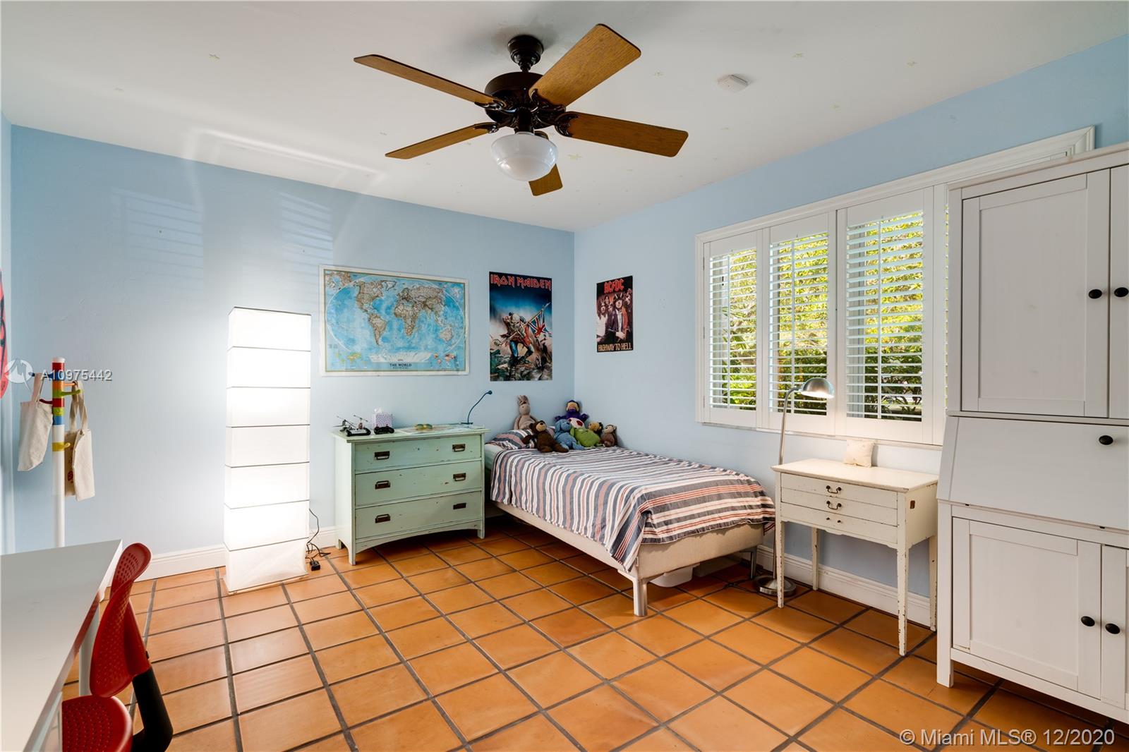 6100 Moss Ranch Road Pinecrest, FL 33156 - Photo 22 of 30 bedroom on eastside next to master bedroom