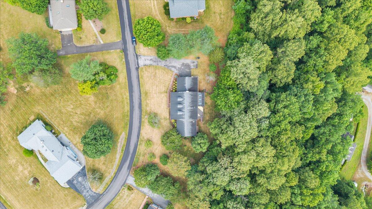 7031 Highfields Farm Trail Roanoke, VA 24018 - Photo 86 of 88 086-DJI_20260618115822_0013_D