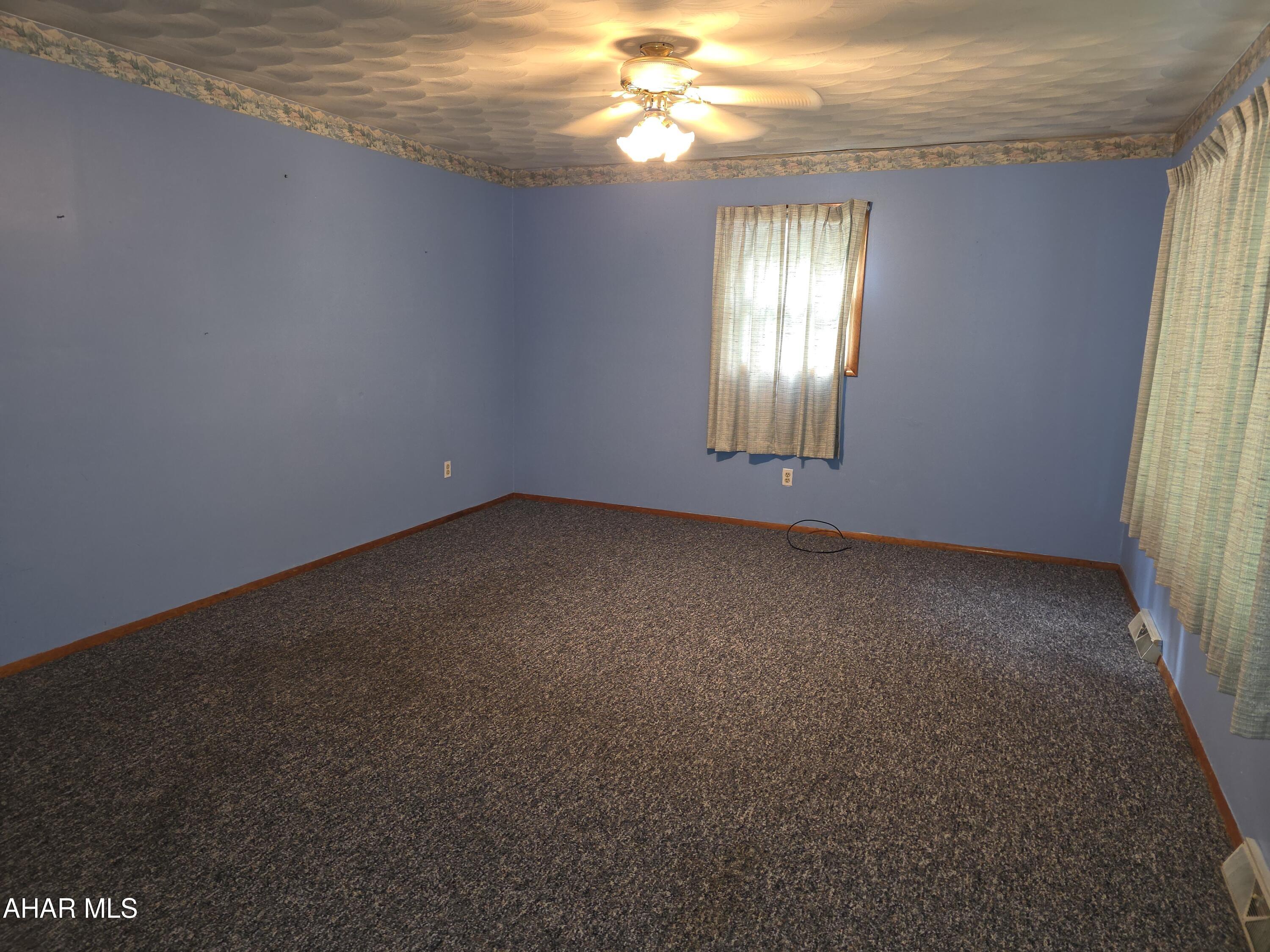 335 6th Street Tyrone, PA 16686 - Photo 2 of 15