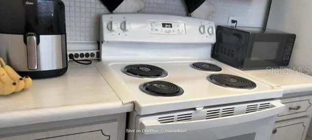 a close view of washer and dryer