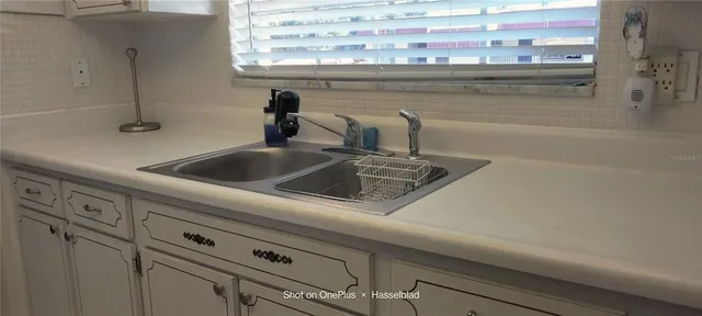 a close view of sink and tap