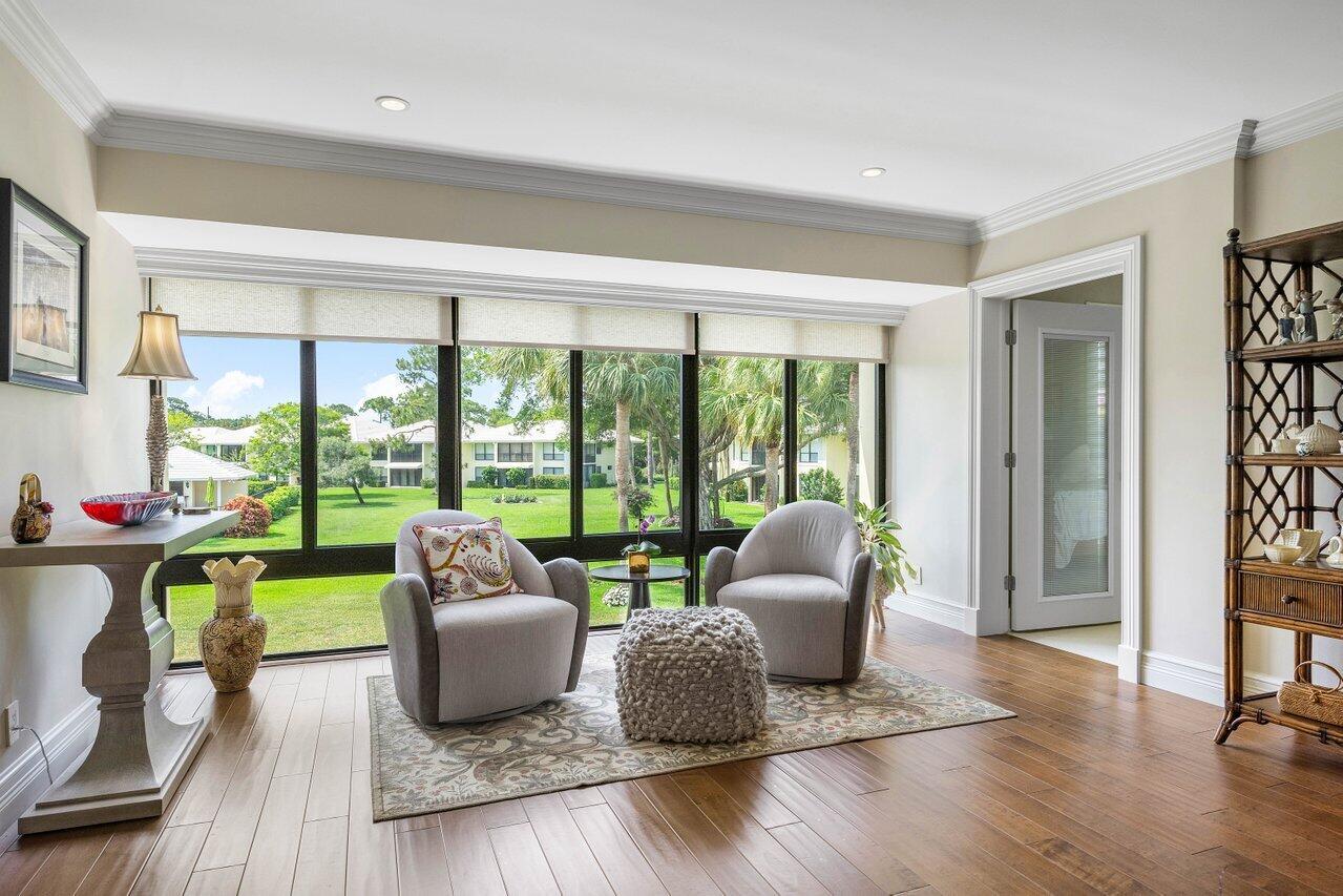 3675 Quail Ridge Drive, Unit BOBWHITE B Boynton Beach, FL 33436 - Photo 5 of 33 Casual living area