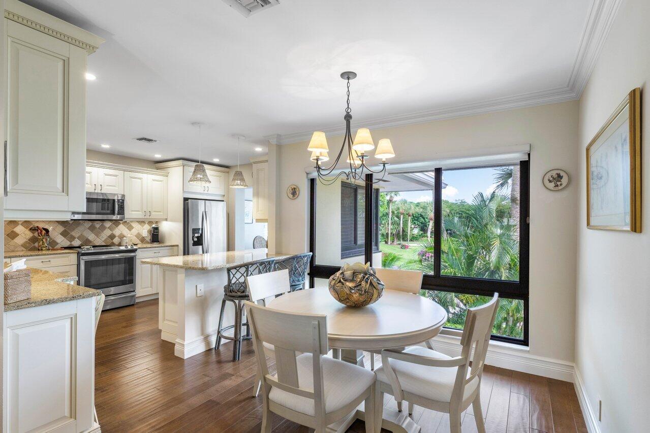 3675 Quail Ridge Drive, Unit BOBWHITE B Boynton Beach, FL 33436 - Photo 6 of 33 Dining Area