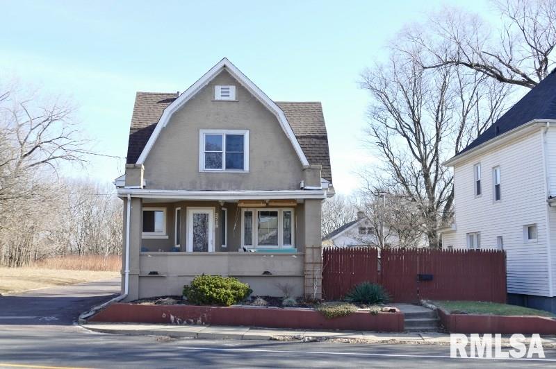 2718 North Prospect Road Peoria, IL 61603 - Photo 2 of 27 Gallery Image 2