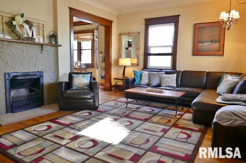 2718 North Prospect Road Peoria, IL 61603 - Photo 5 of 27 Gallery Image 5