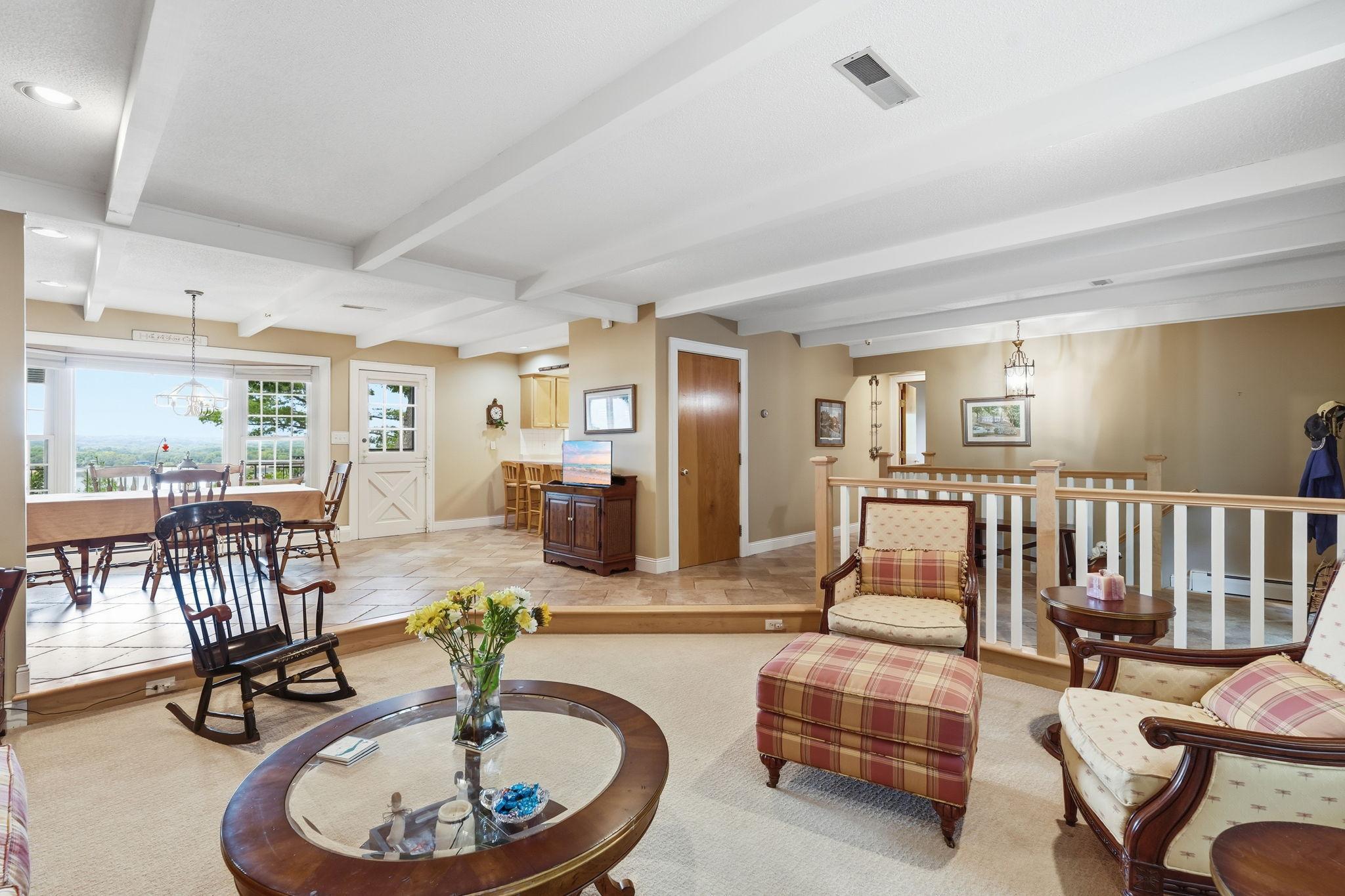 272 Cove Road Hudson, WI 54016 - Photo 9 of 32 Gallery Image 9