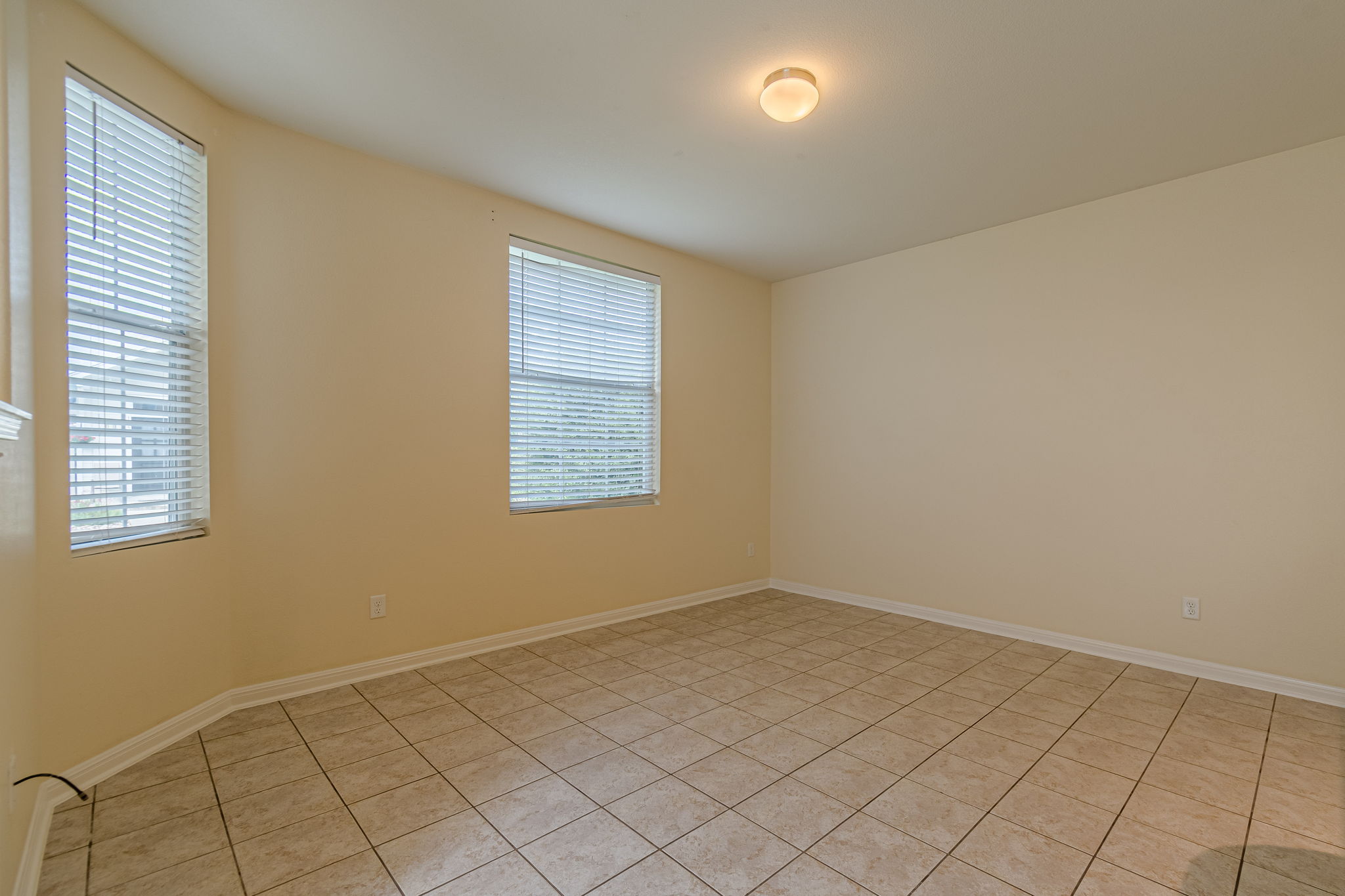 1612 Sanders Kyle, TX 78640 - Photo 8 of 37