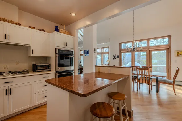 $1,375,000 | 170 Scott's Landing, Ludlow, VT 05149