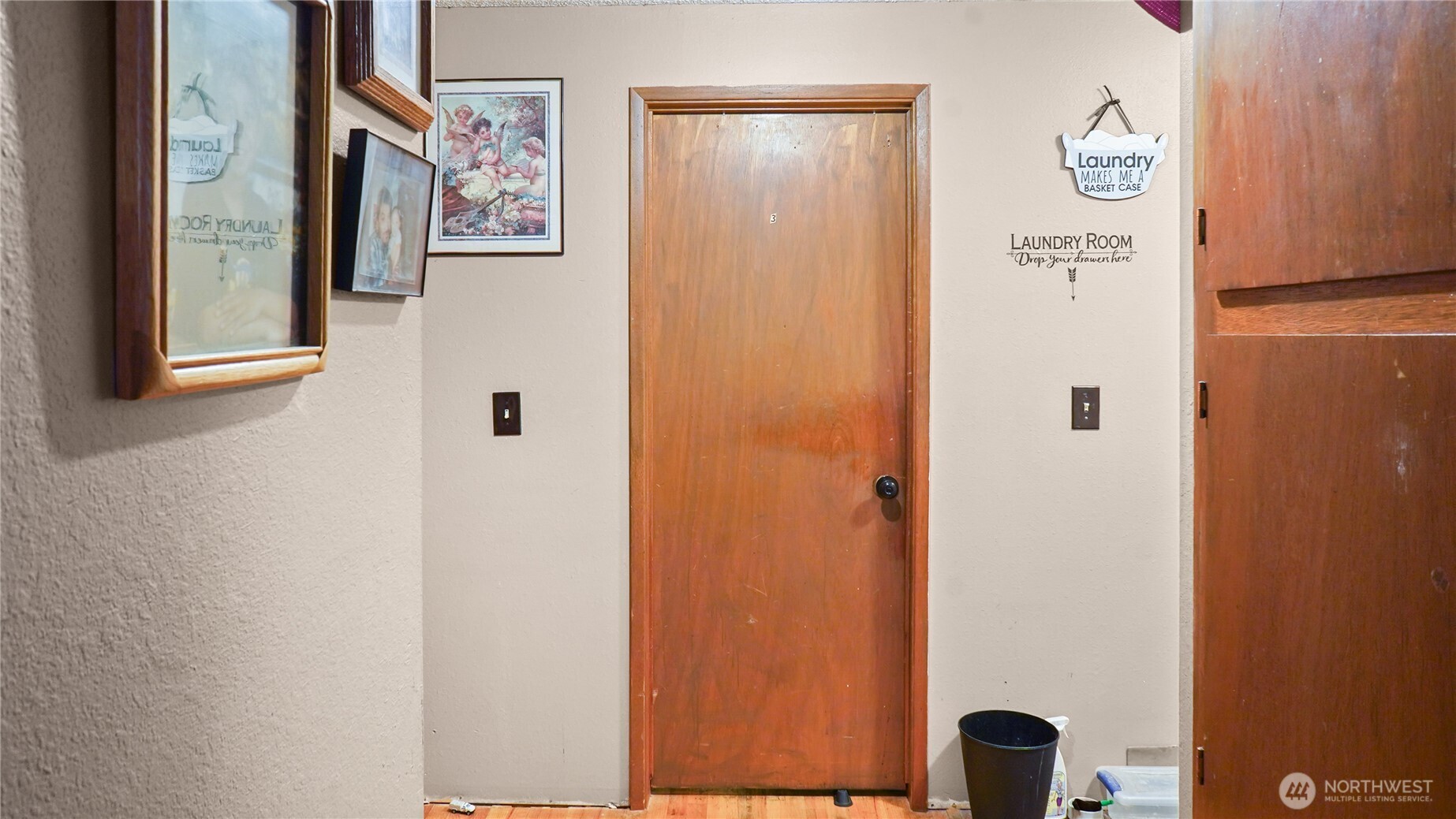 224 Calla Loop Northwest Royal City, WA 99357 - Photo 13 of 28 a white wall with door next to a white door