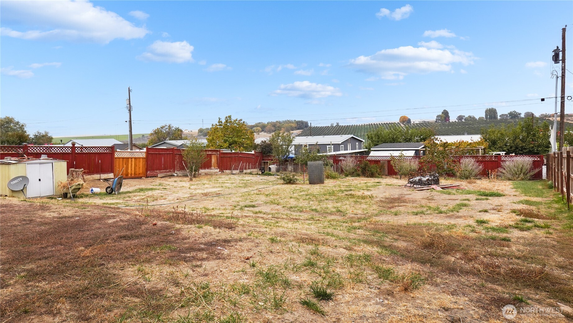 224 Calla Loop Northwest Royal City, WA 99357 - Photo 23 of 28 a view of a lake with houses