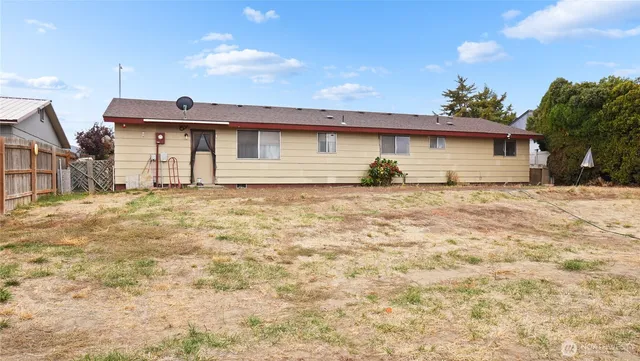 a house that has a lot of windows in it